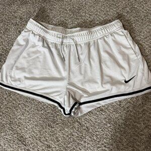 Nike Shorts Womens XL White Mesh Dri Fit Running Athletic Gym DV7966-100